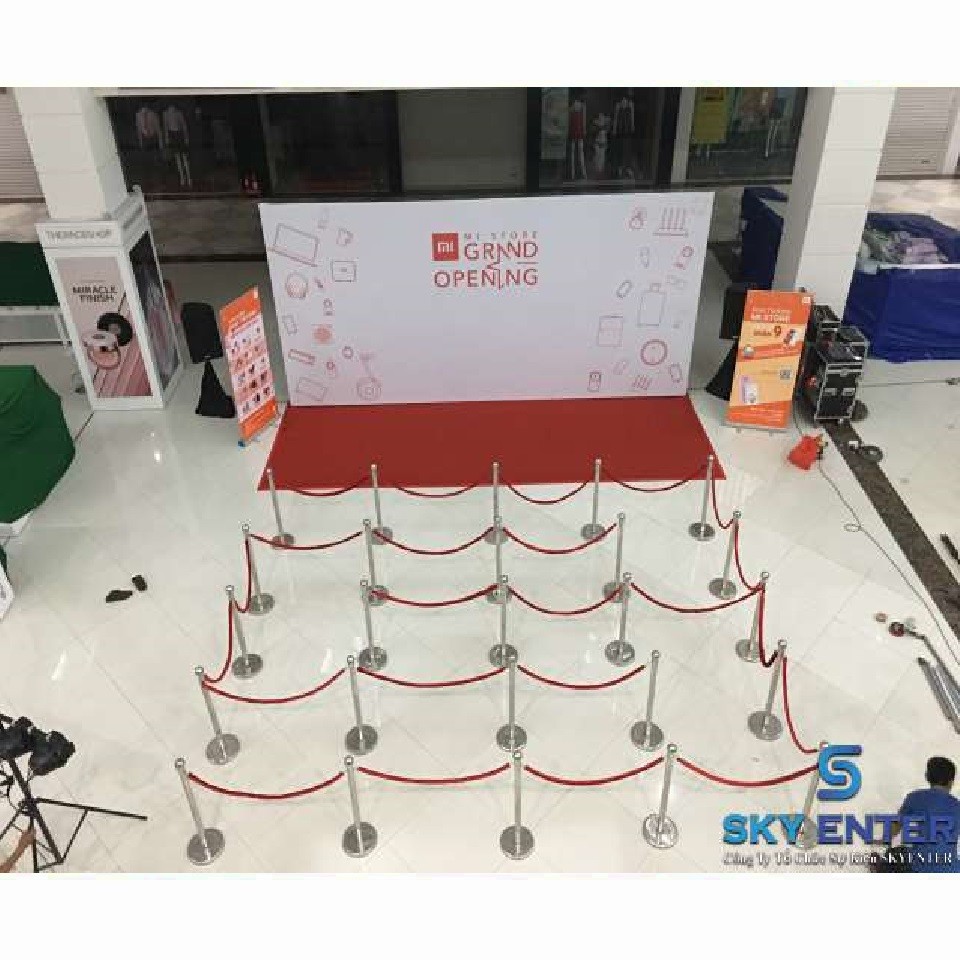 Cho Thuê Thiết Bị Khai Trương Chuỗi Showroom Xiaomi